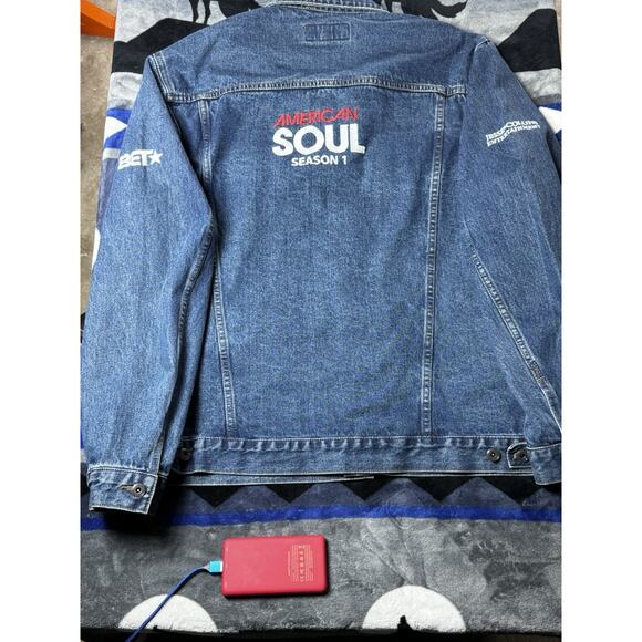BET American Soul Season 1 Crew Jacket 2XL – Jesse Collins TV Memorabilia Rare - Picture 13 of 16